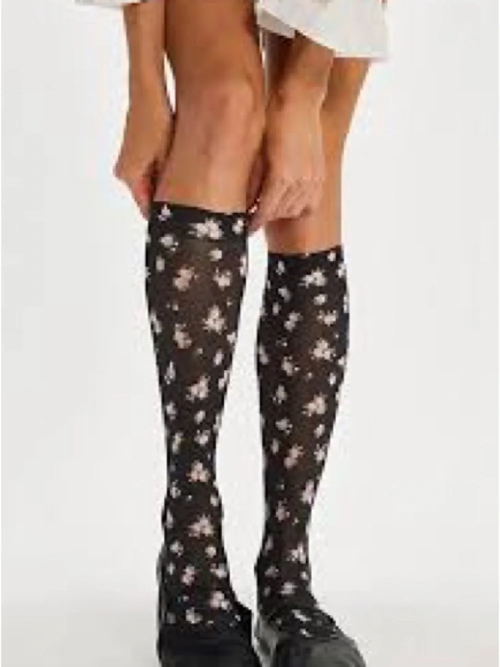 NWT For Love And Lemons Black Floral Knee-High Hosiery